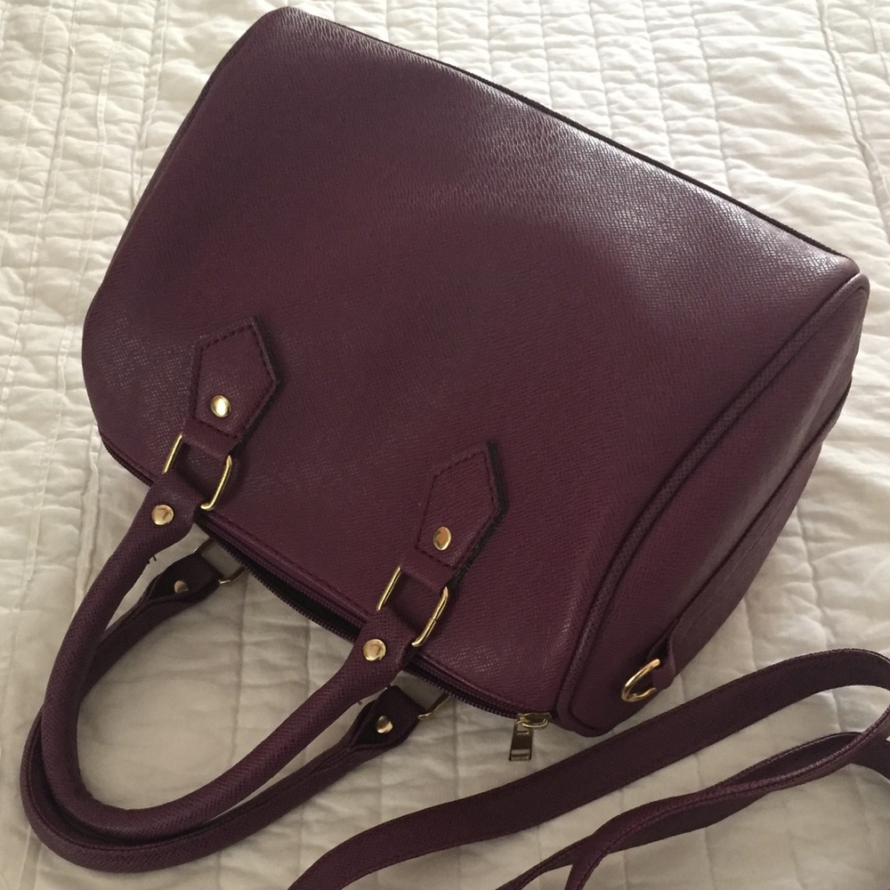 Orchid colored Strap or Handles Purse