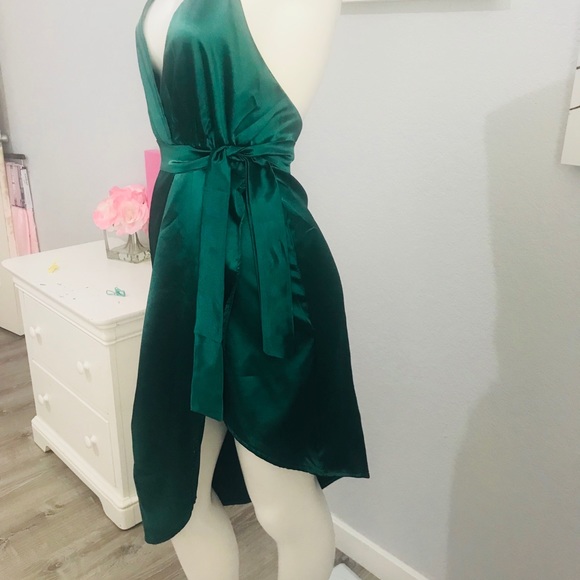 Green 👗 - Picture 3 of 4