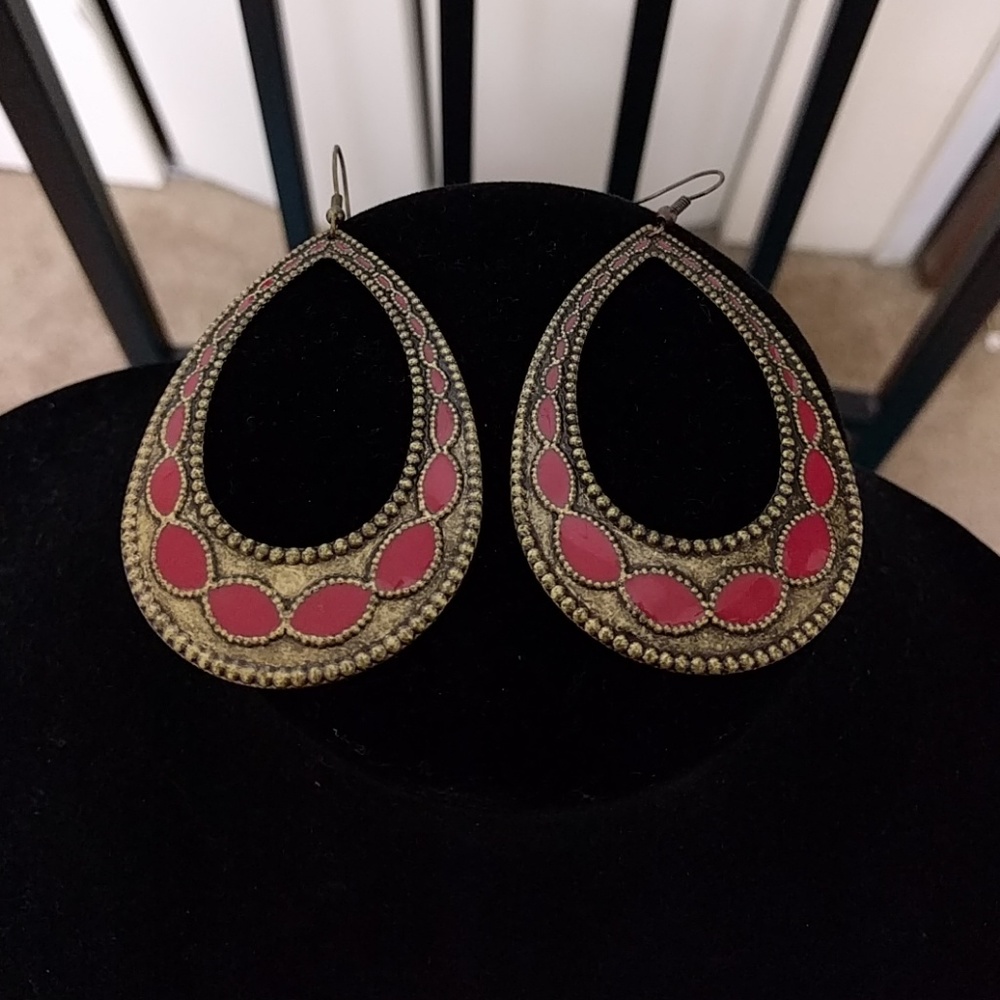 🚫SOLD, GAVE AWAY AS FREE GIFT🚫hoop earrings