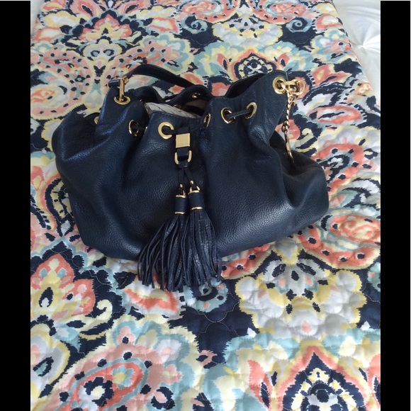 Michael kors navy blue pocketbook 16x10 authentic - Picture 1 of 4