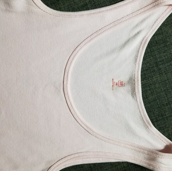 🎃 DONATED Gap tank/cami bundle - Picture 5 of 7