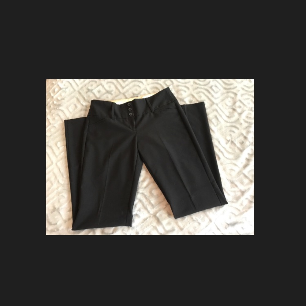 💞Sale!💞Black dress pants by Joe Benbasset