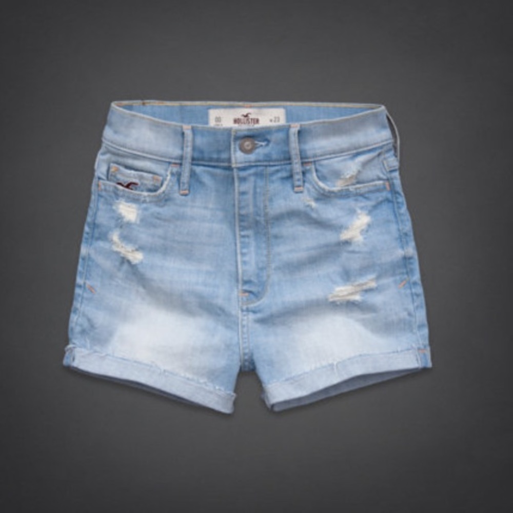 Hollister light was high waisted shorts