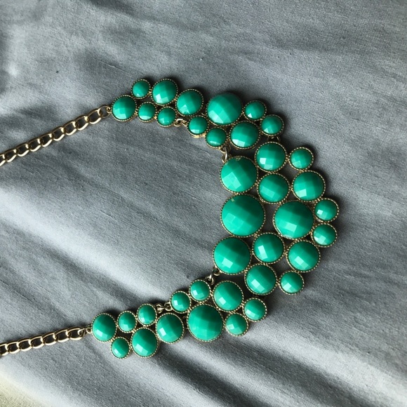 Decorative necklace - Picture 3 of 3