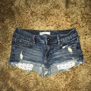 Bullhead Black Shorts