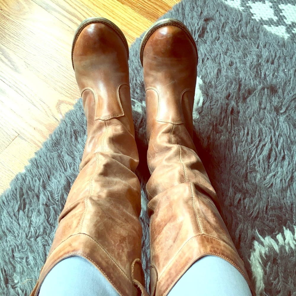 Vintage inspired brown cowboy boots.