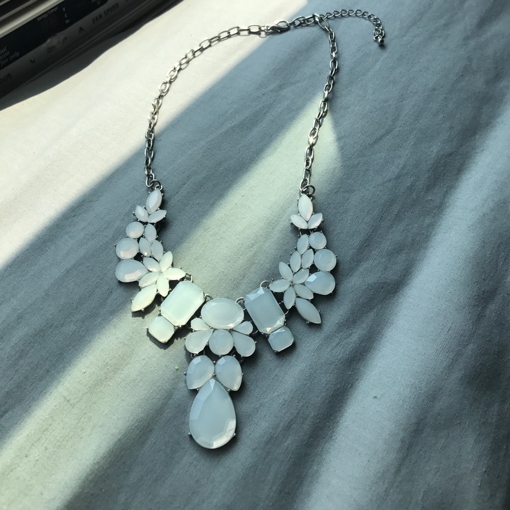 Decorative necklace