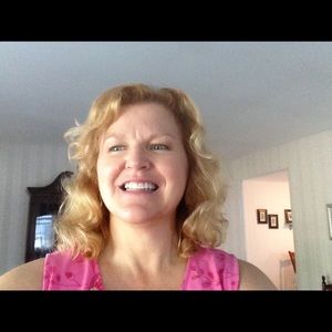 Meet your Posher, Julie