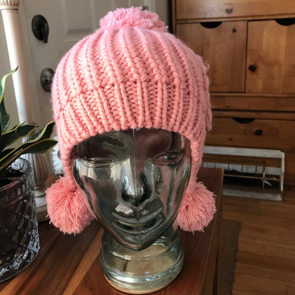 Adorable knit pink hat💕