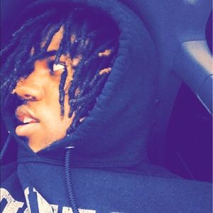 Meet your Posher, Tashon