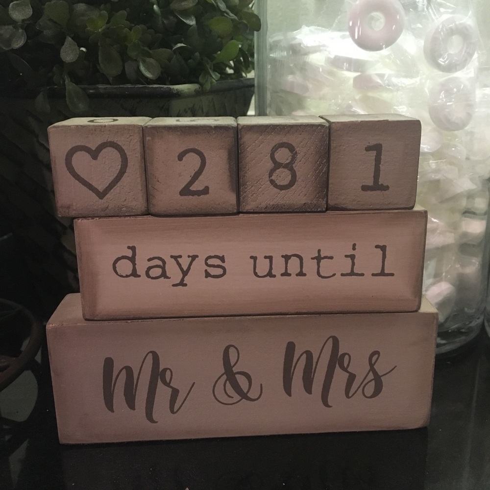 Wedding count down blocks