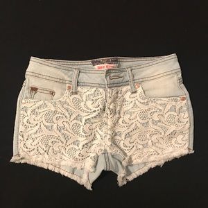 Light wash denim shorts with lace