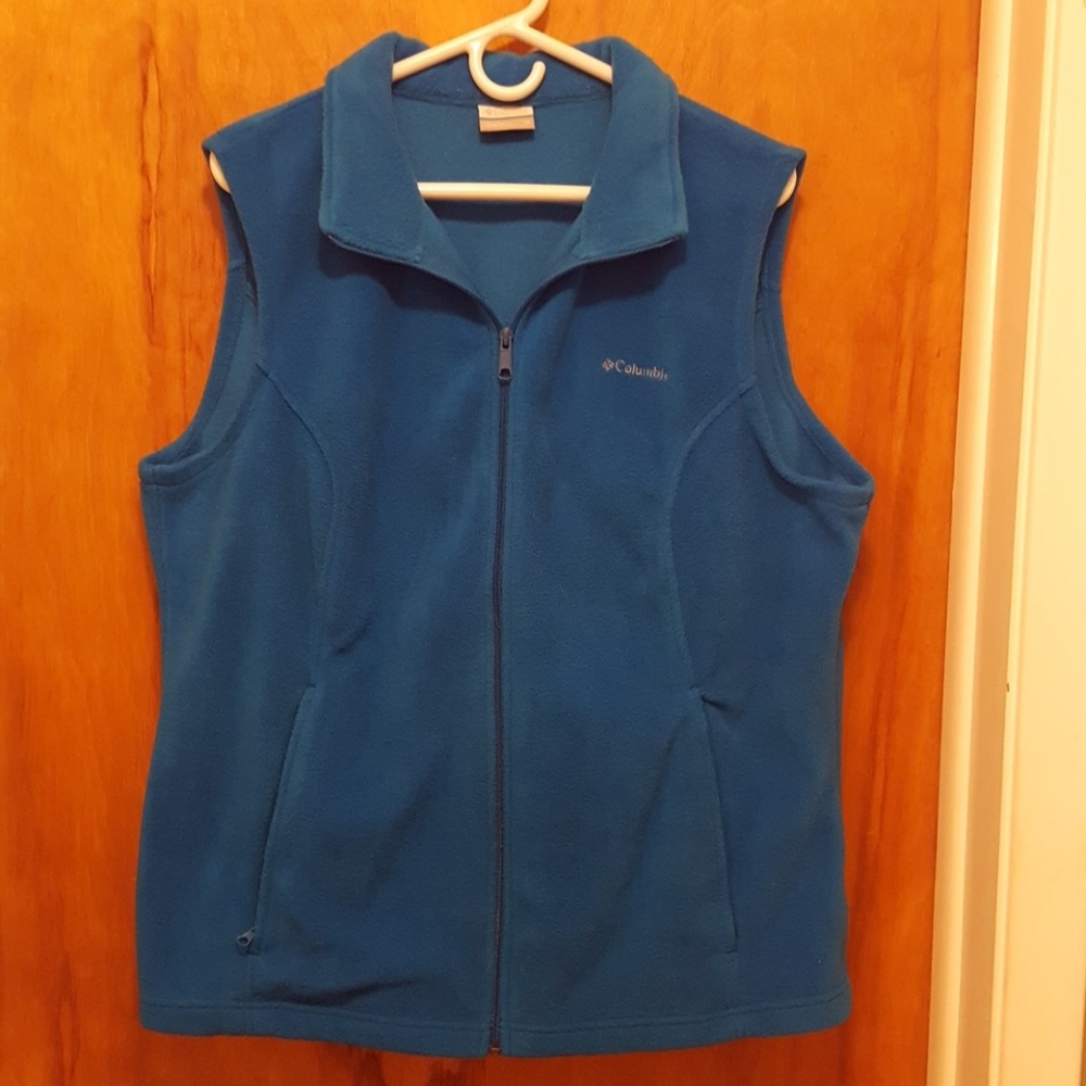 Columbia fleece vest