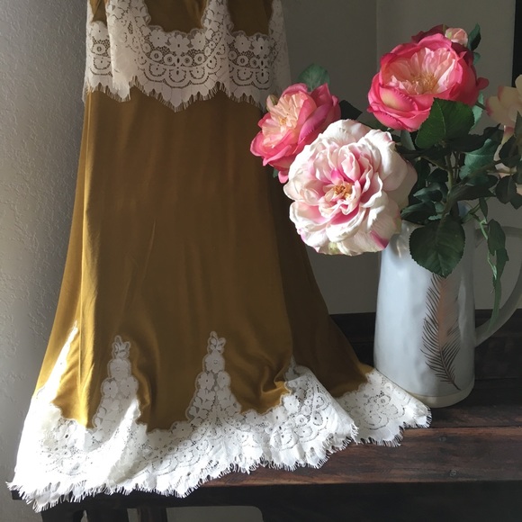 H&M Dresses & Skirts - 🌵💕Gorgeous H&M Lace Strappy Dress🌵🌻💕