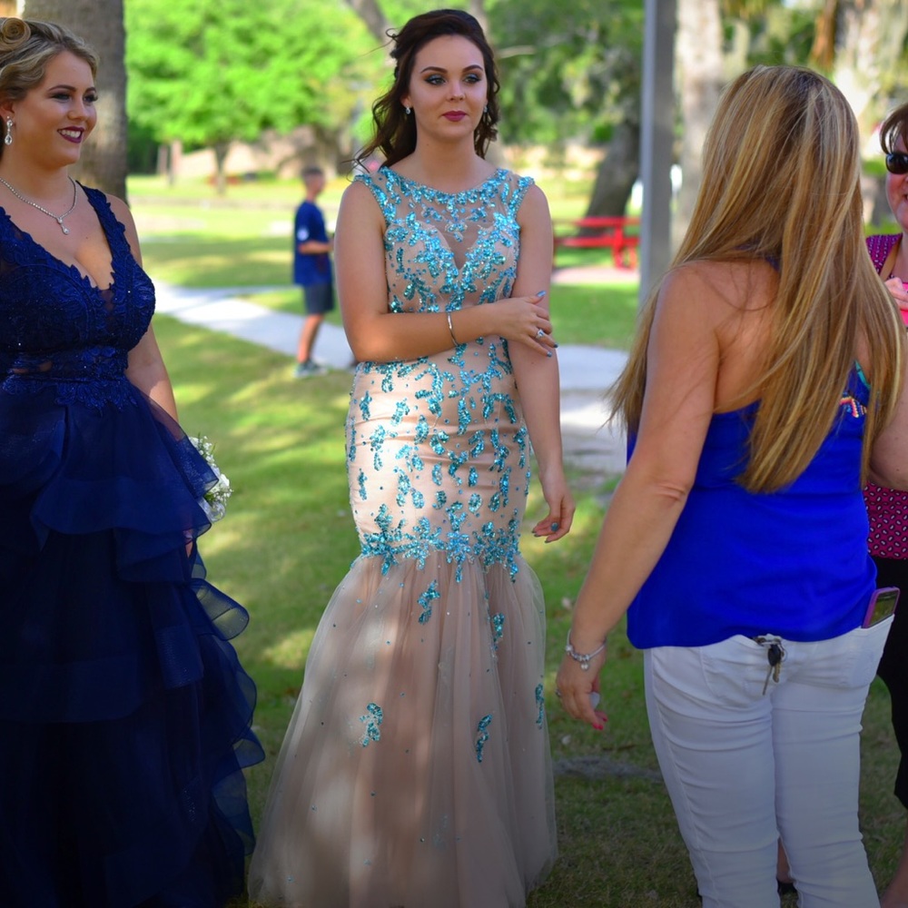 MORI LEE PROM DRESS