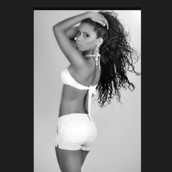 Meet your Posher, Jessica - Picture 1 of 1