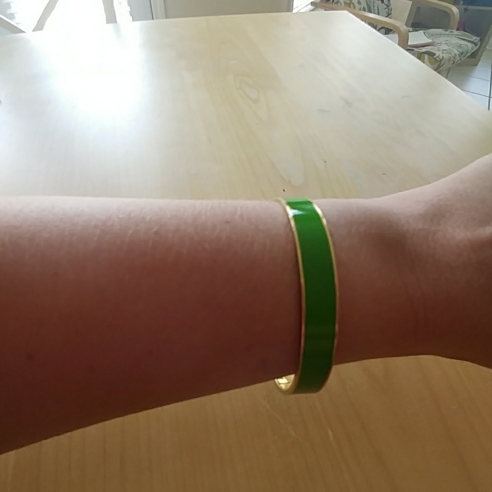 Ksny "the grass is always greener" idiom bangle