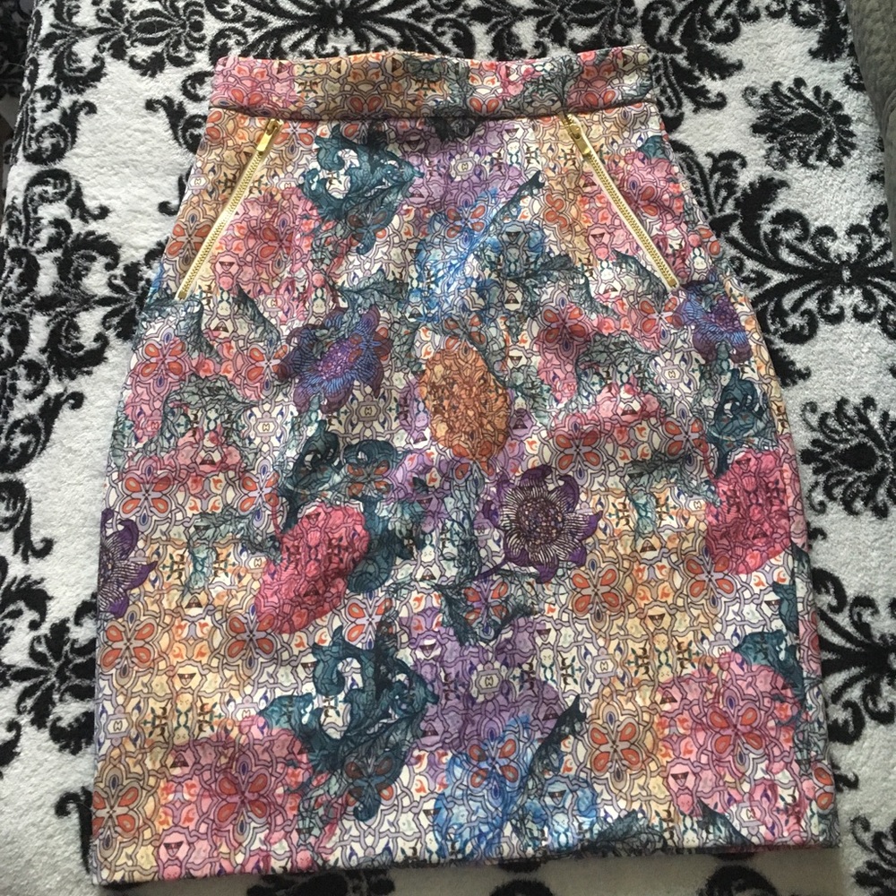 H&M high waist patterned skirt