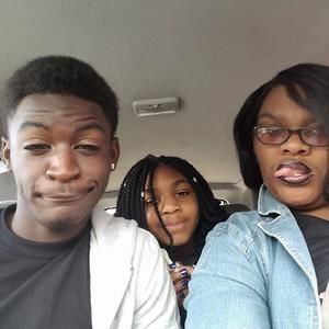 Meet your Posher, Joyce