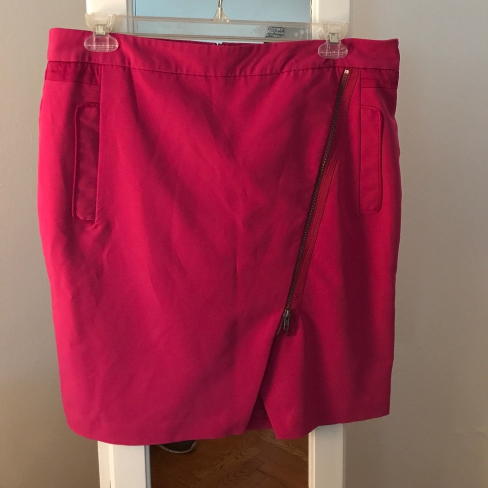 Hot Pink Worthington original Asymmetric Zip Up