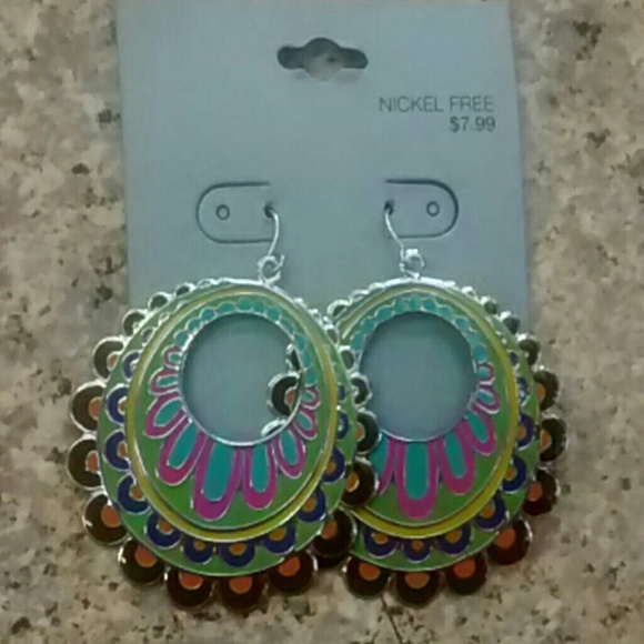 Earrings - Picture 2 of 4