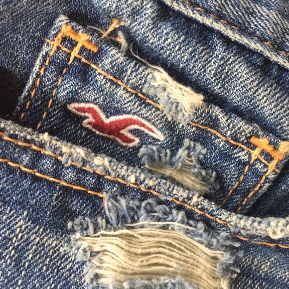 Hollister Denim Shorts!!🌐 - Picture 2 of 4