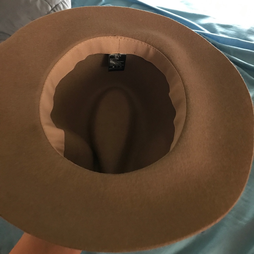 Fall hat - Picture 2 of 3