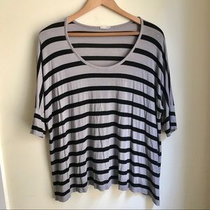 Horizontal striped box tee