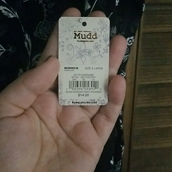 XLarge floral tank - Picture 2 of 2