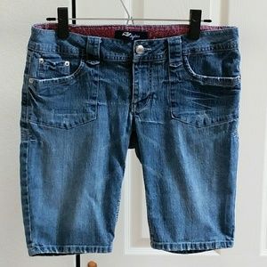 Tyte medium-wash denim Bermuda shorts