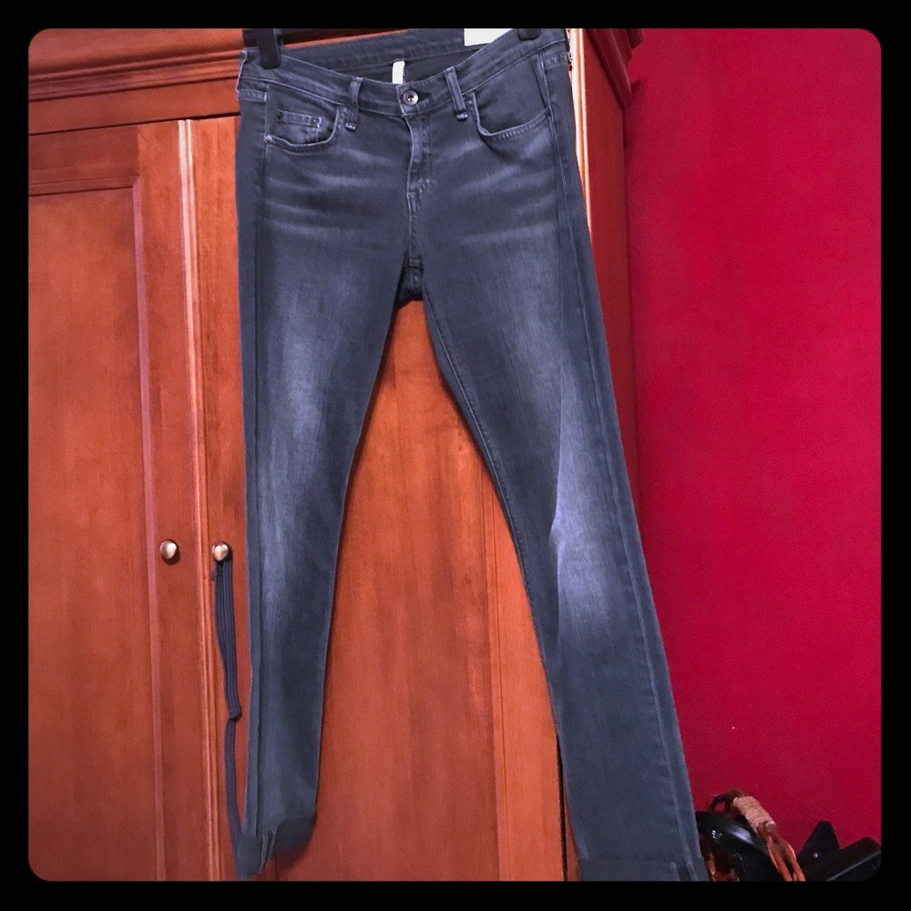 Rag & Bone light black jeans. Like new condition.
