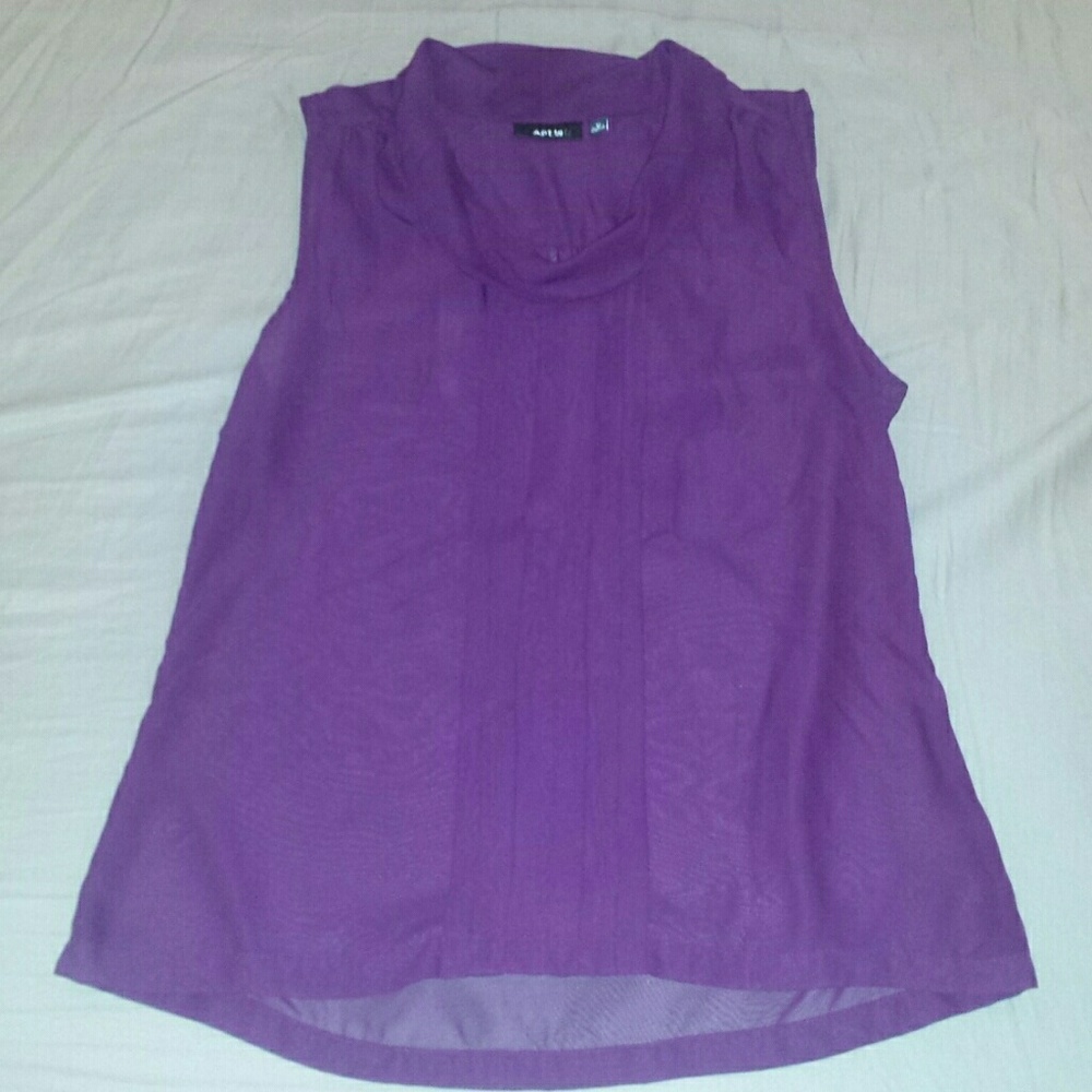Sleeveless top
