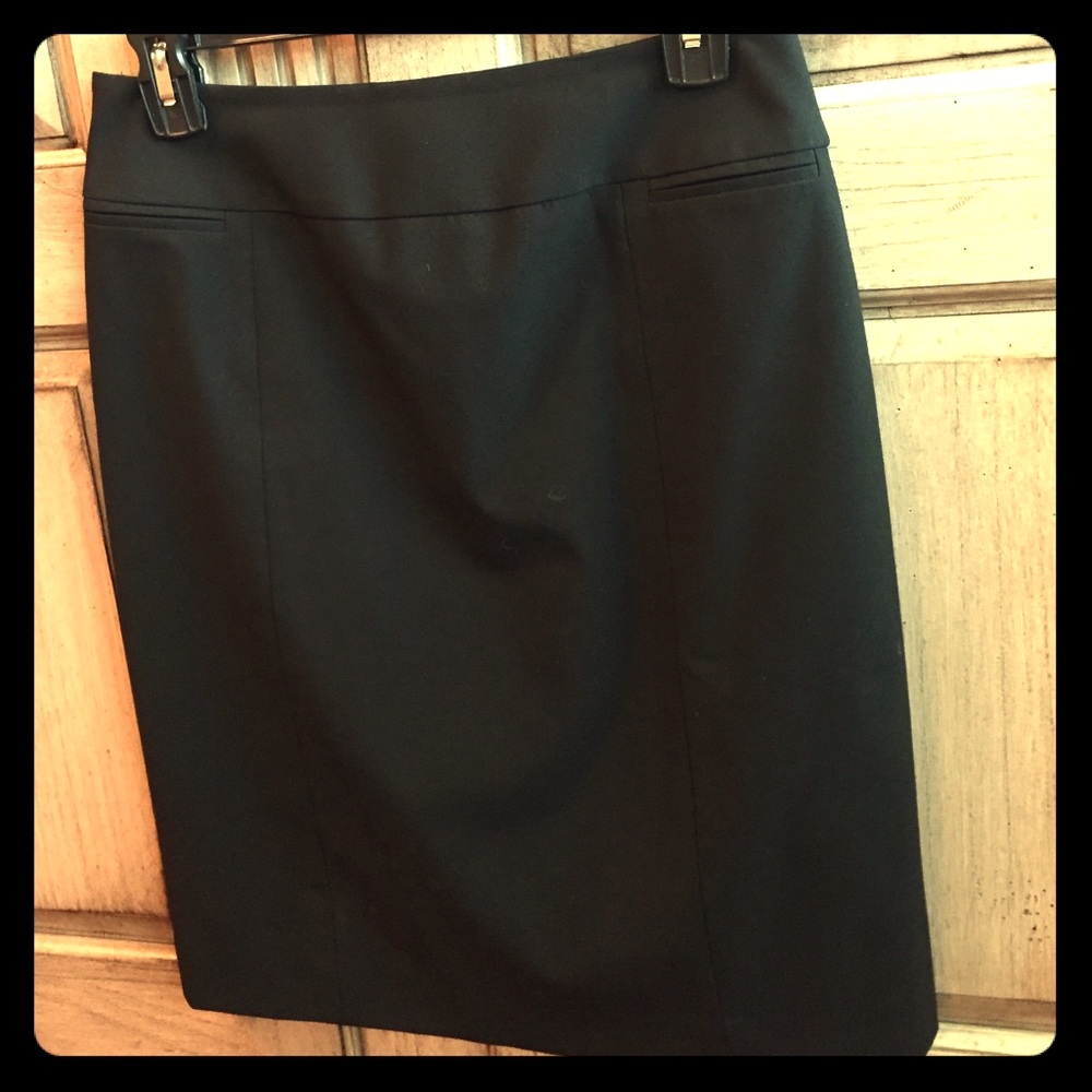 Perfect black suiting skirt from Halogen