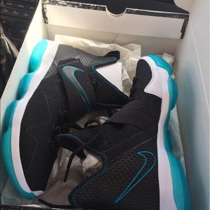 Meet your Posher, Caden