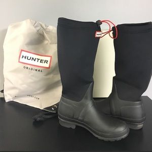 Black matte hunter rain boots