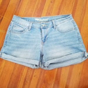 Old navy boyfriend shorts
