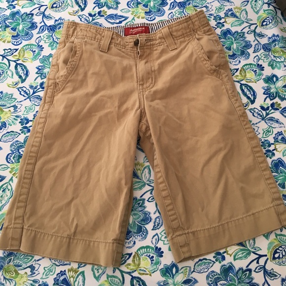 Khaki Shorts - Picture 1 of 4