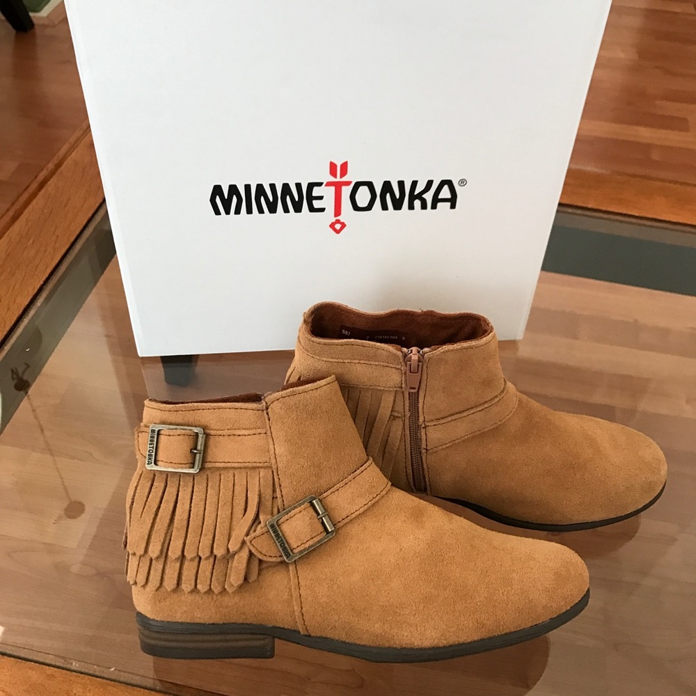 Minnetonka Rancho Boots
