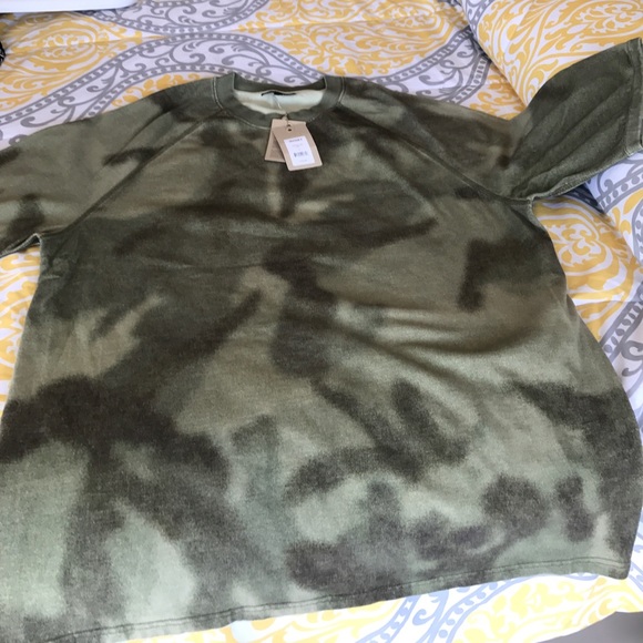 Men's tee - Picture 2 of 4