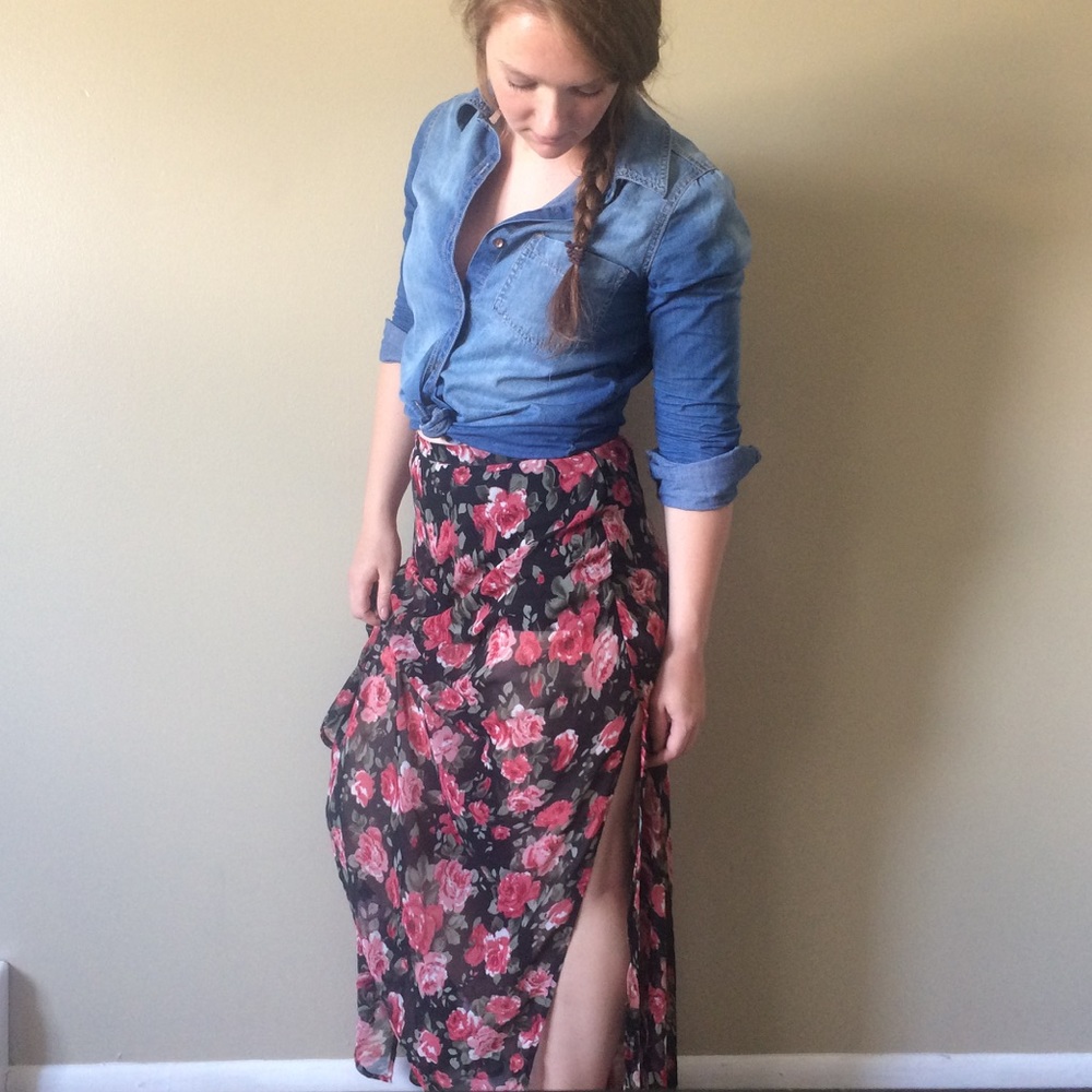 MOVING SALE Forever 21 Floral Maxi Skirt