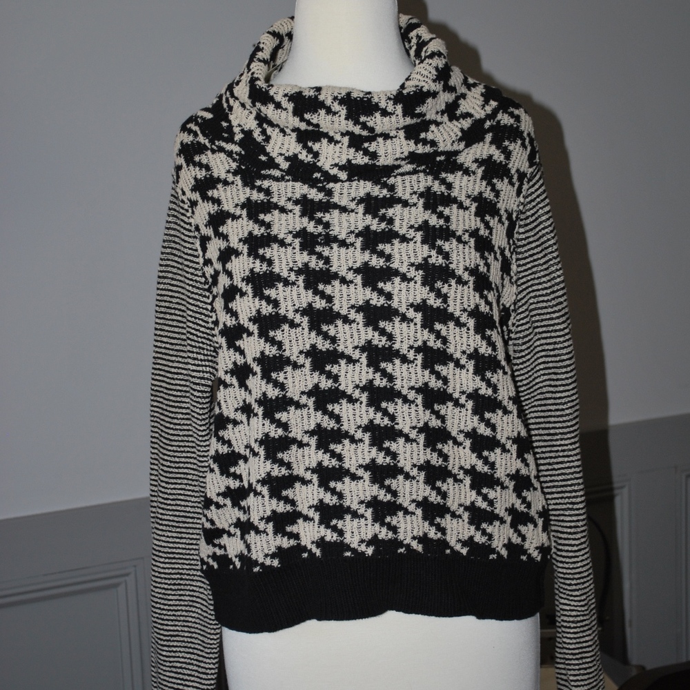 Lucky Brand Houndstooth Cowl Neck Sweater