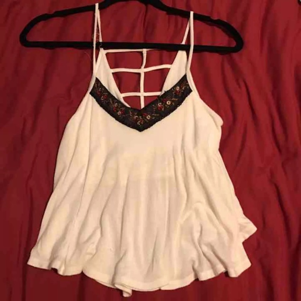 Small white forever 21 floral tank