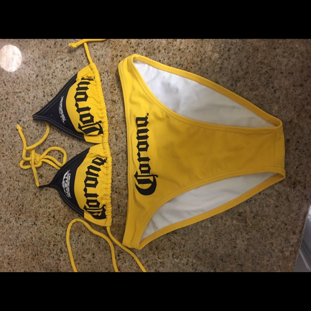 Corona Bikini