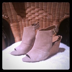 Nine west wedges