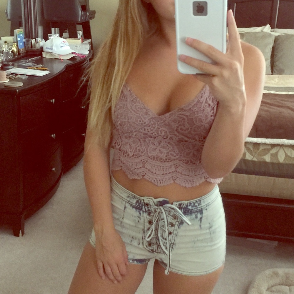 LF Lace crop
