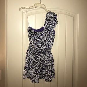 Boutique one arm blouse