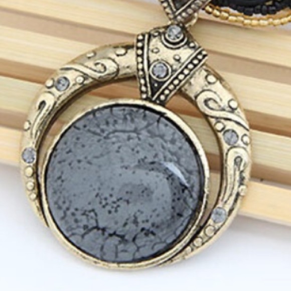 Bohemian Retro Crystal Necklace - Picture 4 of 7