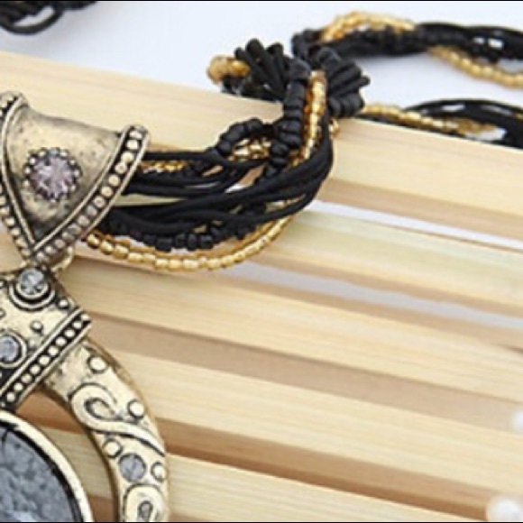 Bohemian Retro Crystal Necklace - Picture 5 of 7