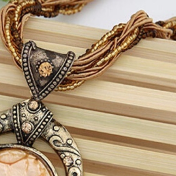 Bohemian Retro Crystal Necklace - Picture 7 of 7