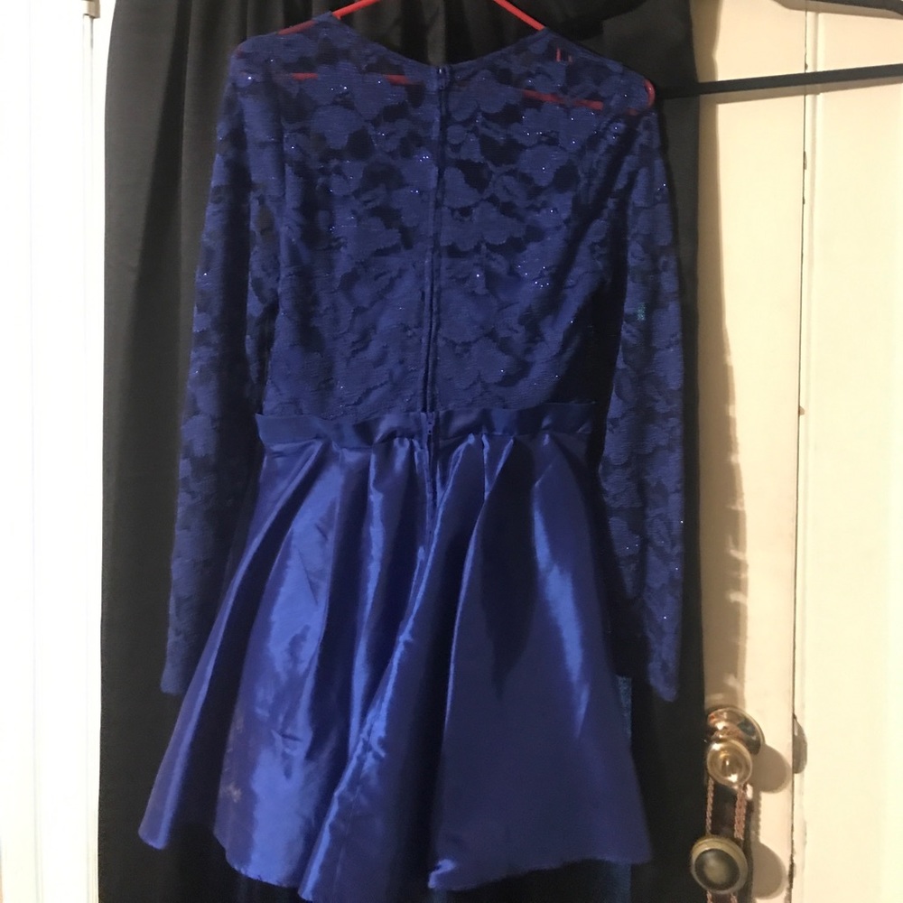 Dress - Picture 2 of 2